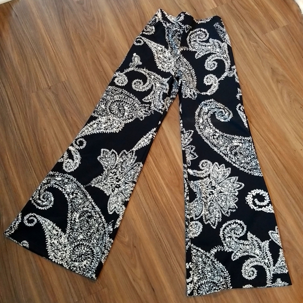 Nico LA. Size S. Color B&W